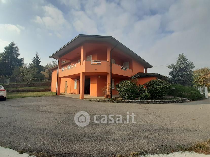 Villa in Via Cà d'Anna — foto 12 di 75