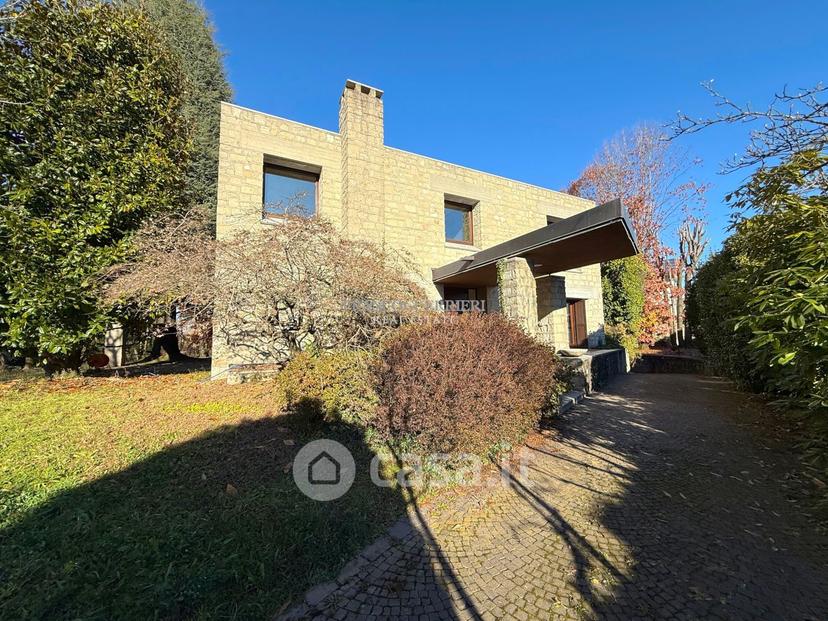 Villa in Via Alcide de Gasperi — foto 35 di 38