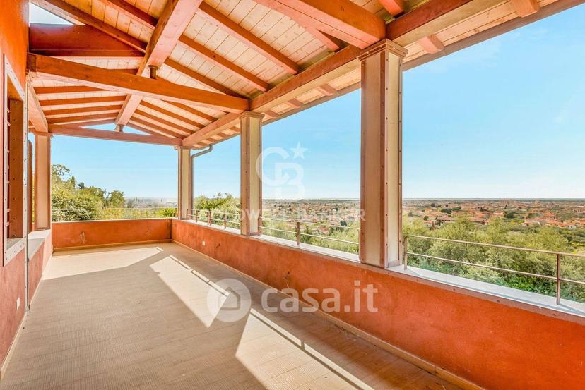 Villa in Via Volturno — foto 21 di 23