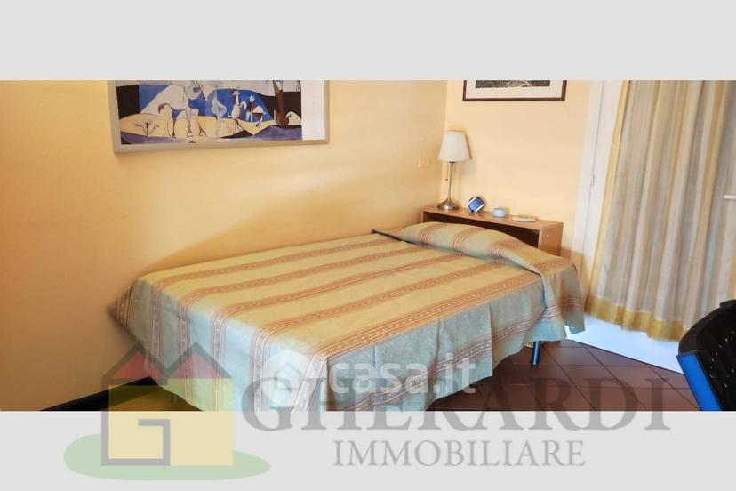 Stanza in Via Voltacasotto 1 — foto 7 di 13