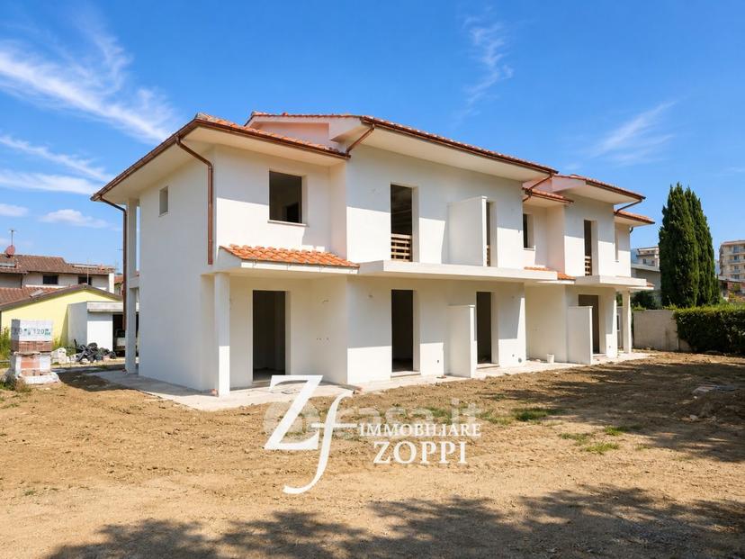 Villa in Via Firenze 88 — foto 33 di 36
