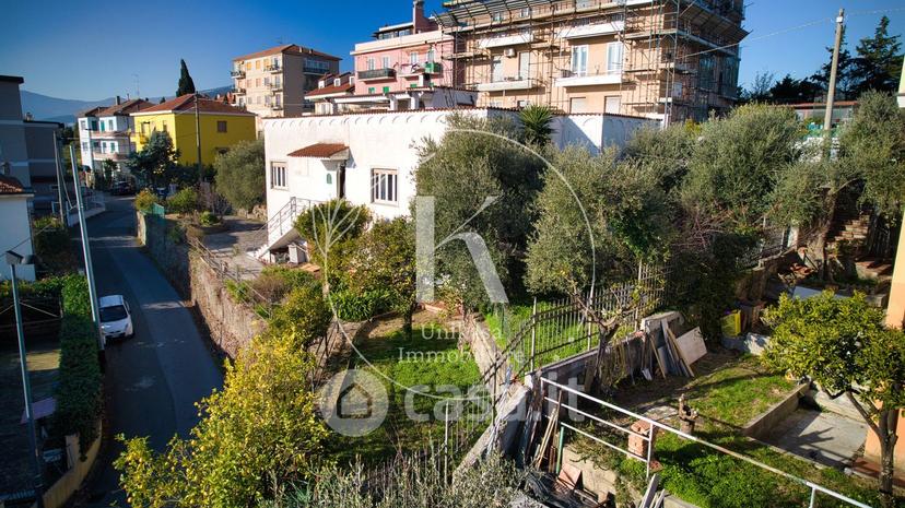 Villa in Via Bellavista 12 — foto 3 di 44