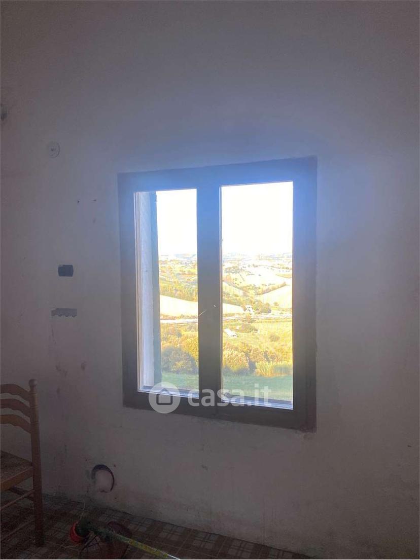 Bilocale in Frazione Montesicuro 154 — foto 9 di 27