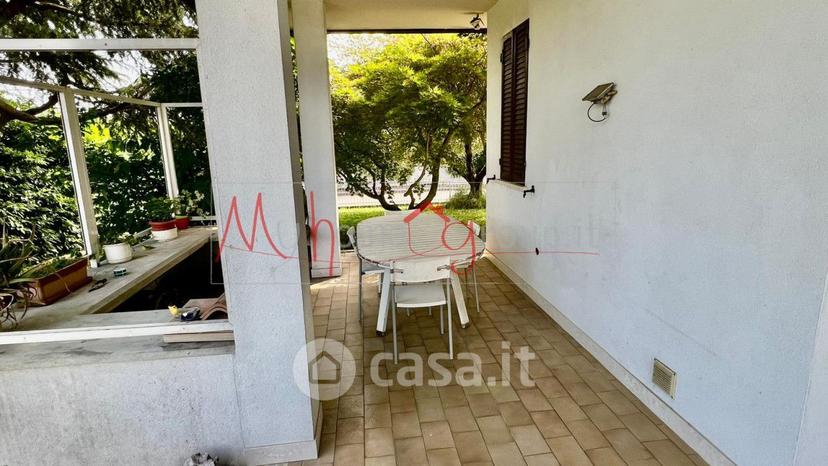 Villa in Via A. Volta — foto 10 di 15
