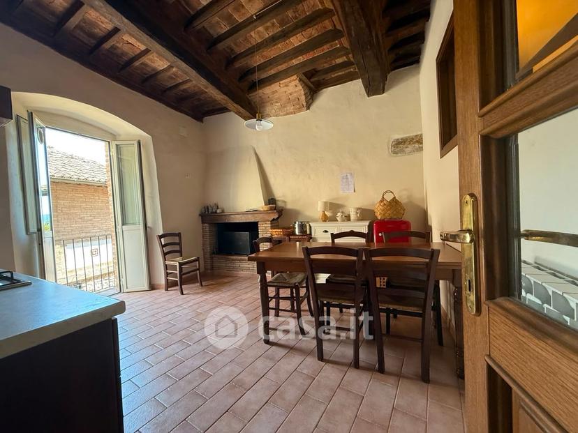 Trilocale in Via di Porta Aurea 6 — foto 2 di 16