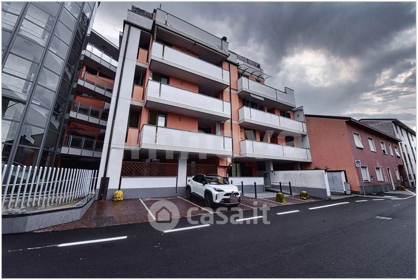 Trilocale in Via Gioacchino Rossini 10 — foto 7 di 18