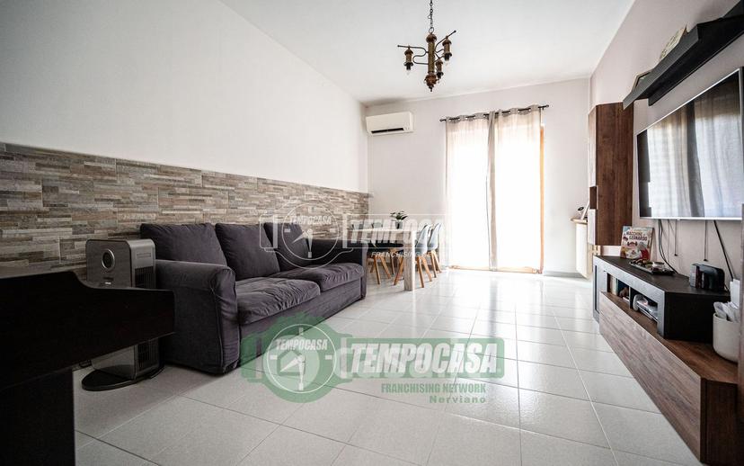 Trilocale in Via Ottaviano C. Augusto 7 — foto 5 di 25