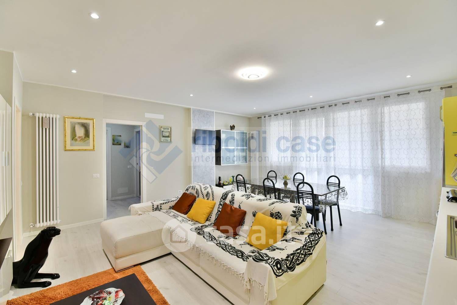 Villa in Via Lombardia