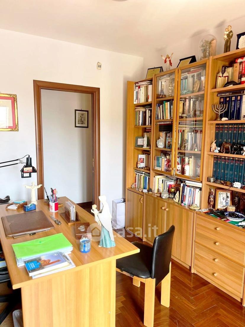 Trilocale in Viale Europa — foto 9 di 38