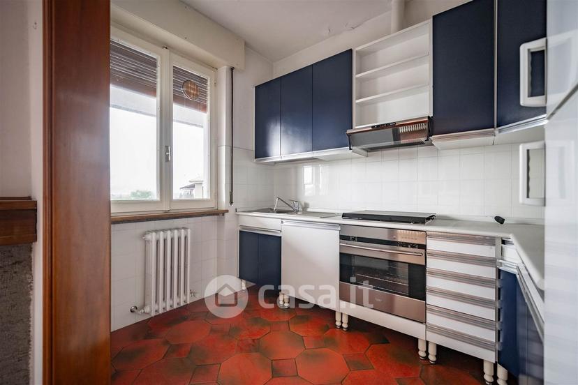 Villa in Via Don Ronchi 18 — foto 30 di 33
