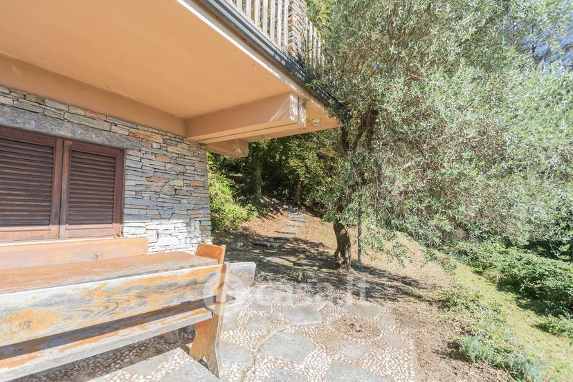 Villa in Via Per Bregazzana — foto 8 di 40