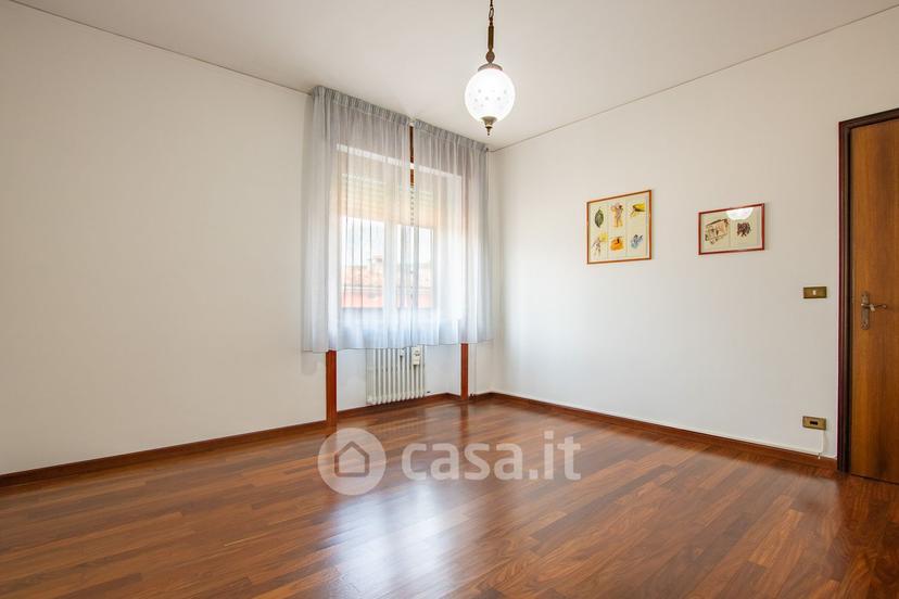 Quadrilocale in Via Corno d'Aquilio 15 — foto 37 di 44