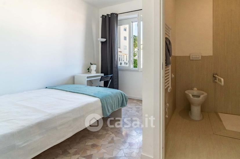 Stanza in Via Cavour 46 — foto 21 di 22