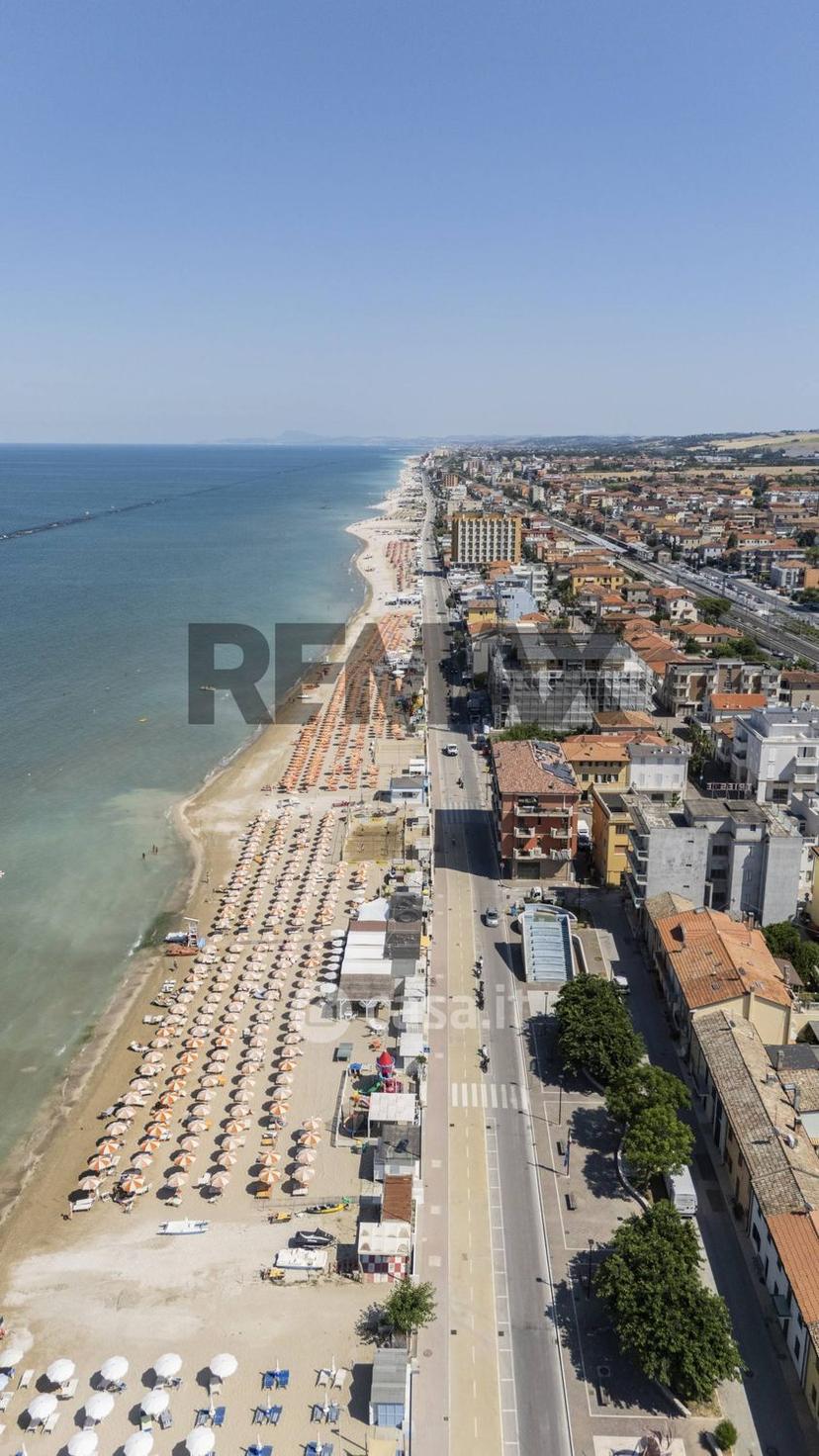 Appartamento in Via Foglia 4 — foto 16 di 41