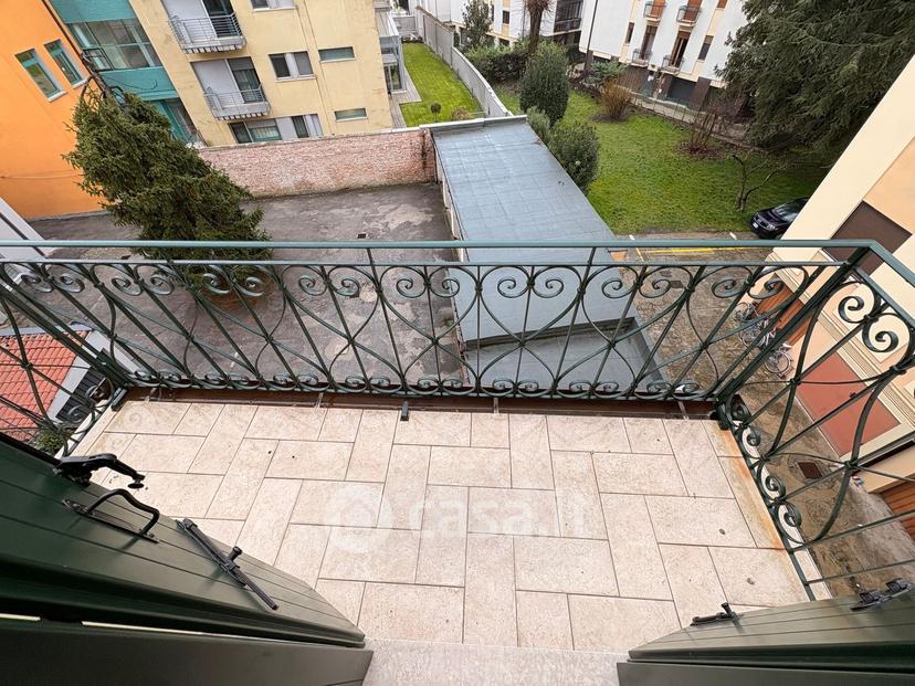 Appartamento in Via Beato Pellegrino — foto 8 di 26