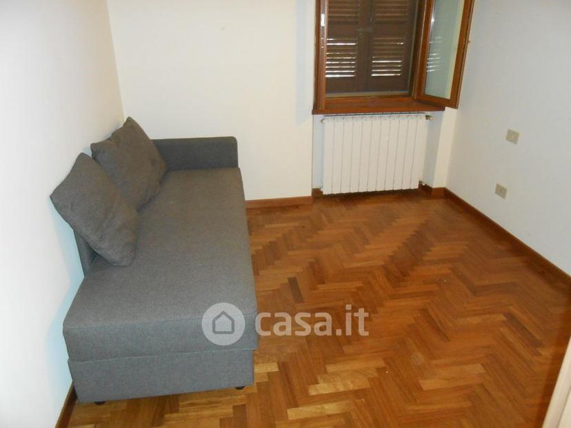 Trilocale in Via Ettore Sacchi — foto 11 di 20