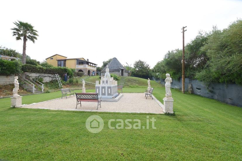 Villa in Sp132 — foto 32 di 70