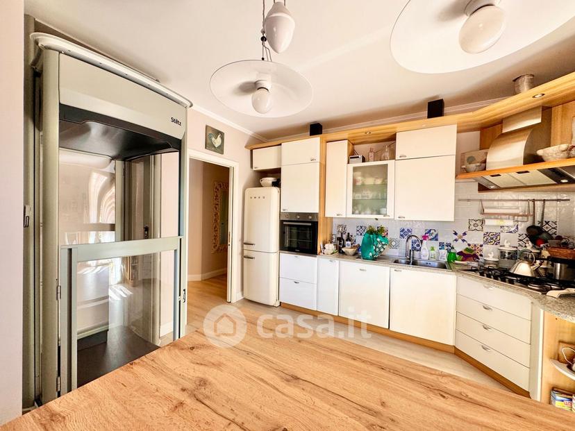 Villa in Via delle Scuole — foto 61 di 73