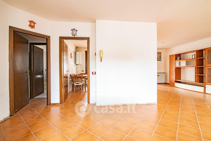 Villa in Via Roma 97 — foto 12 di 47