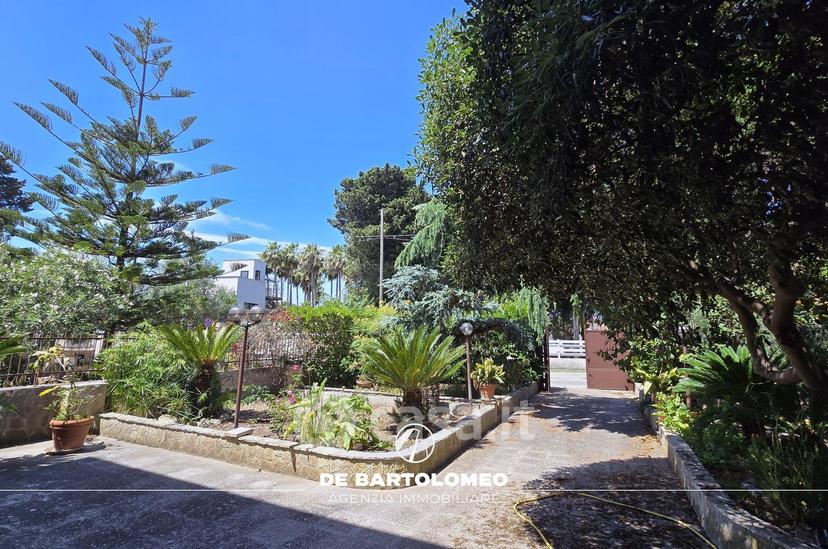 Villa in Via Anemoni 2 — foto 6 di 18