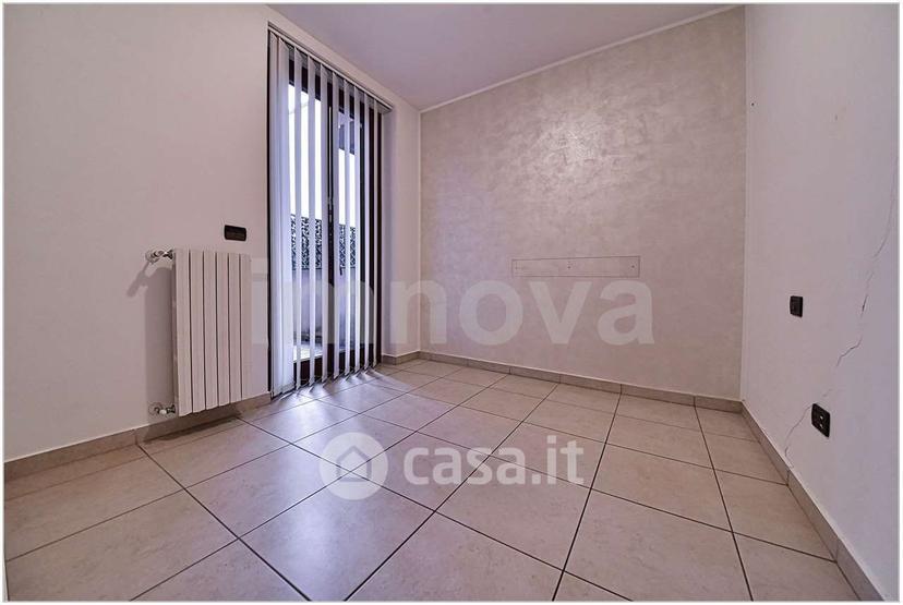 Trilocale in Via Gioacchino Rossini 10 — foto 14 di 18