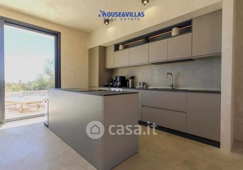 Villa in Via Puzzi — foto 34 di 68