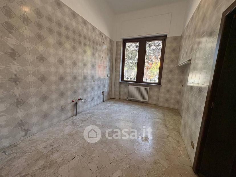 Villa in Via Vittorio Alfieri 2 — foto 14 di 78