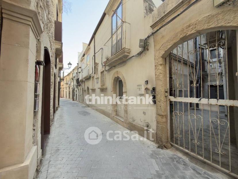 Monolocale in Via Salomone — foto 12 di 16