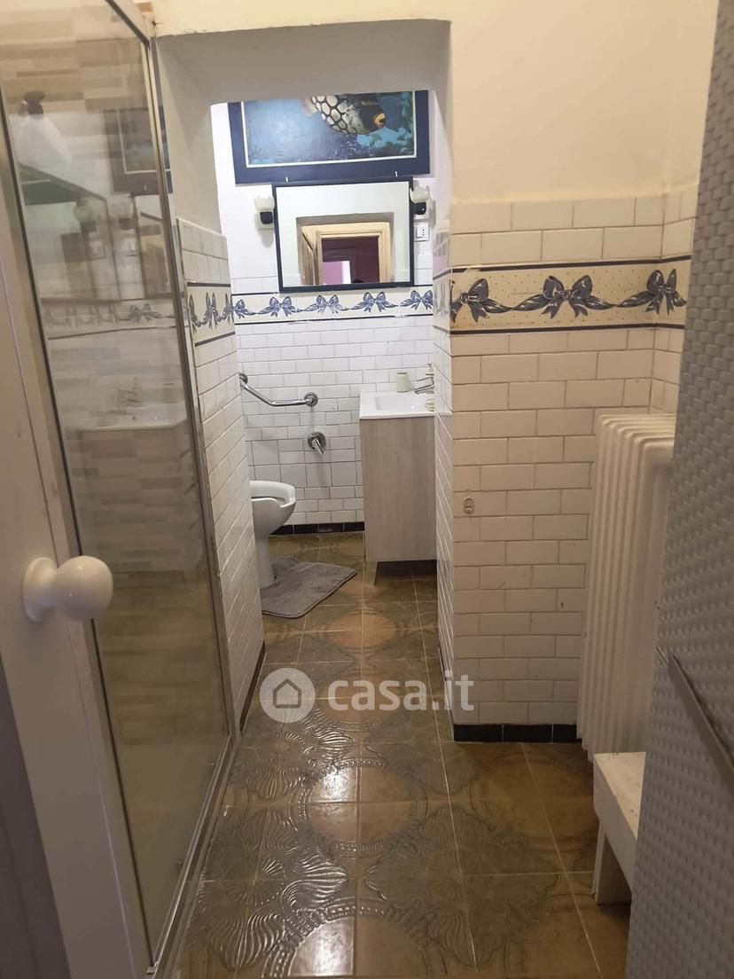 Stanza in Piazza Giuseppe Garibaldi 8 — foto 8 di 13
