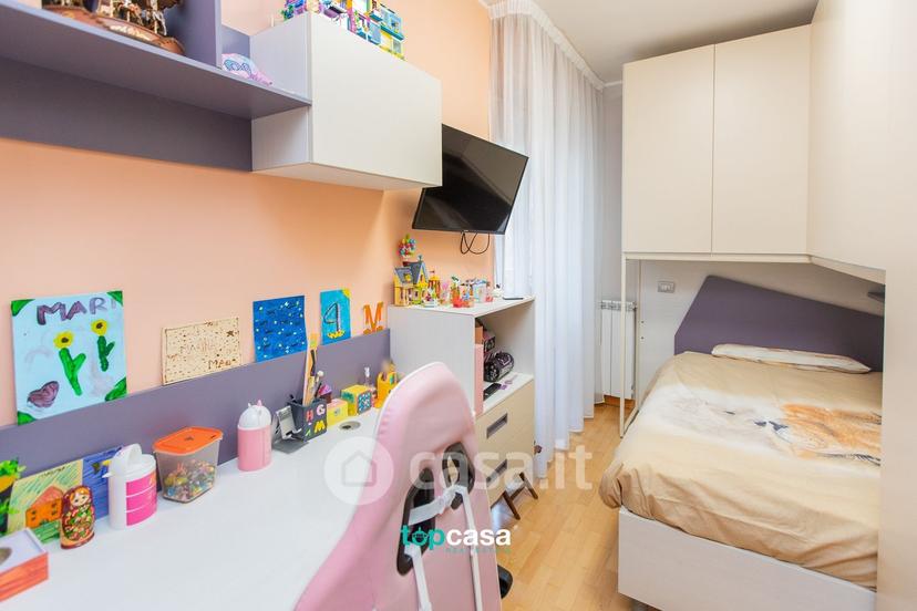 Quadrilocale in Viale Stelvio 169 — foto 15 di 42
