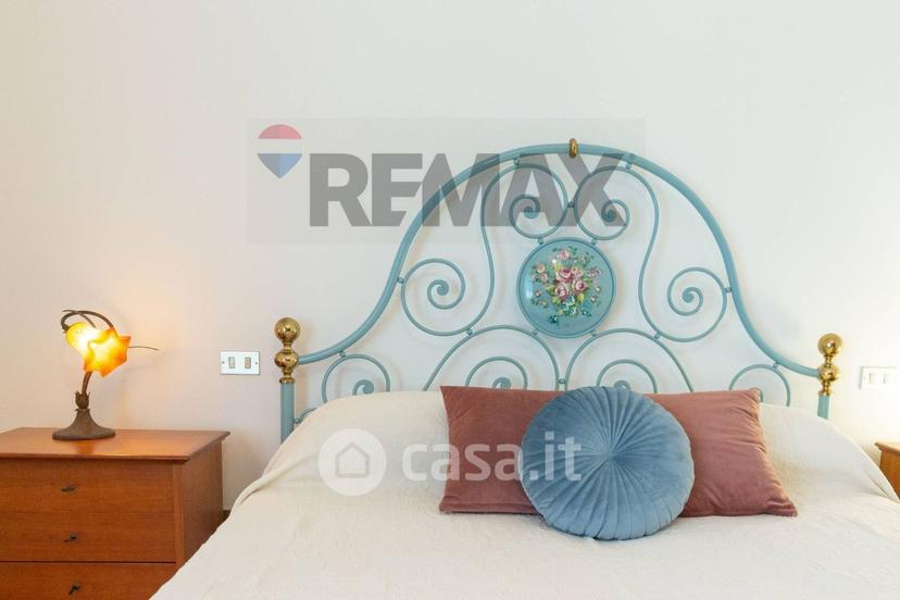 Villa in Via Bartolomeo Colleoni 10 — foto 30 di 46