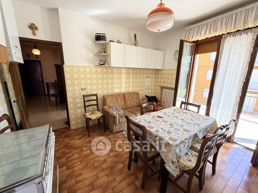 Trilocale in Via Guglielmo Marconi 7 — foto 26 di 37