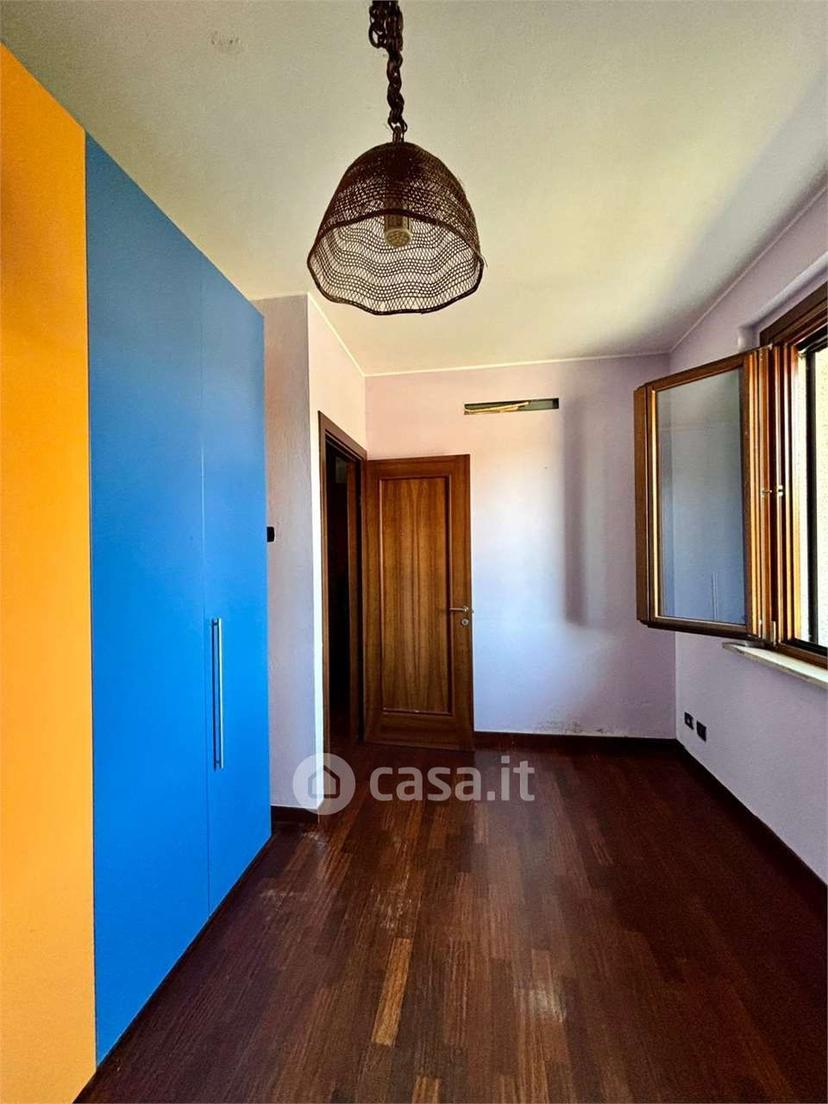 Villa in Via San Rocco — foto 4 di 32
