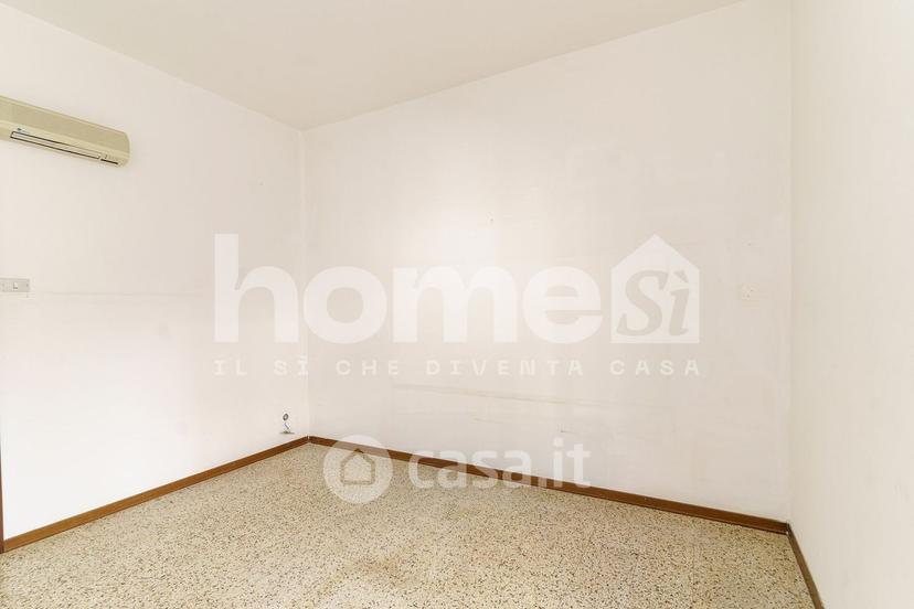 Bilocale in Via Giosuè Carducci 18 — foto 7 di 33