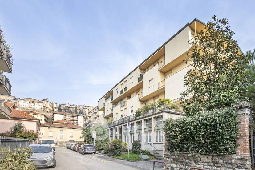 Bilocale in Via Carlo Vigliani 4 — foto 32 di 39