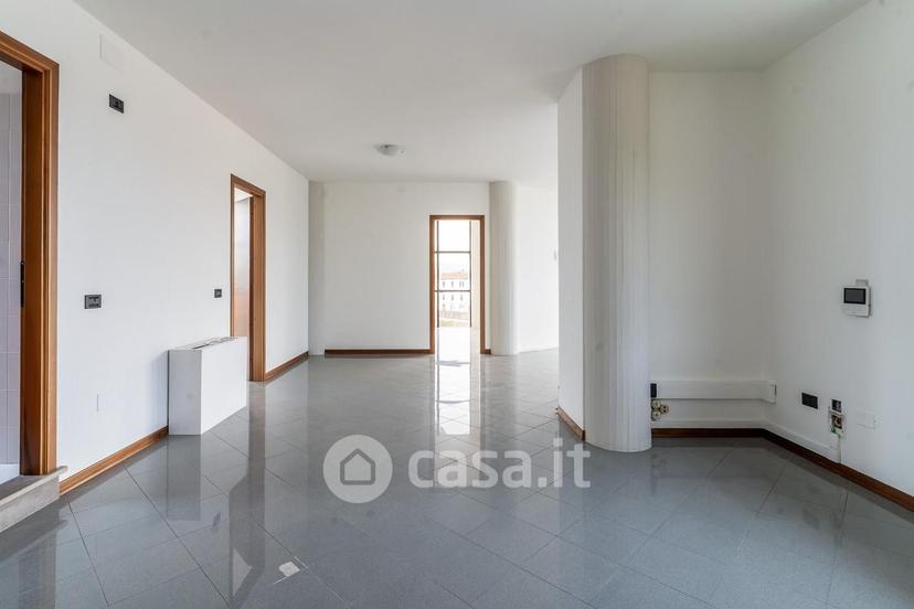 Quadrilocale in Via Roma 50053 — foto 21 di 29