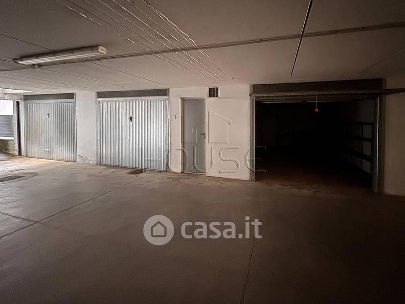 Trilocale in Via Carolina Torreggiani — foto 22 di 26
