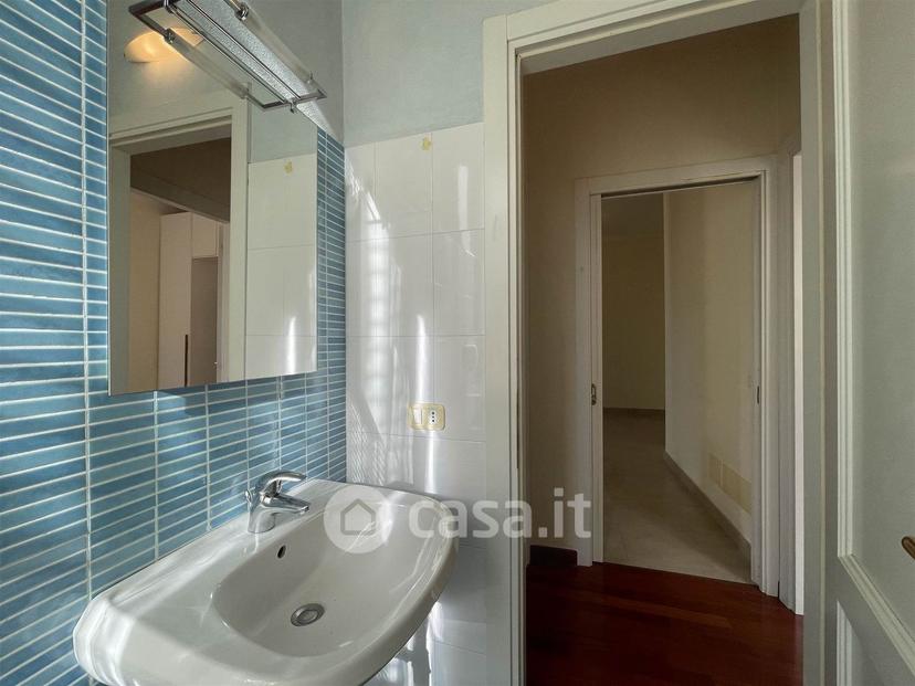 Trilocale in Viale Nazario Sauro 5 — foto 31 di 45