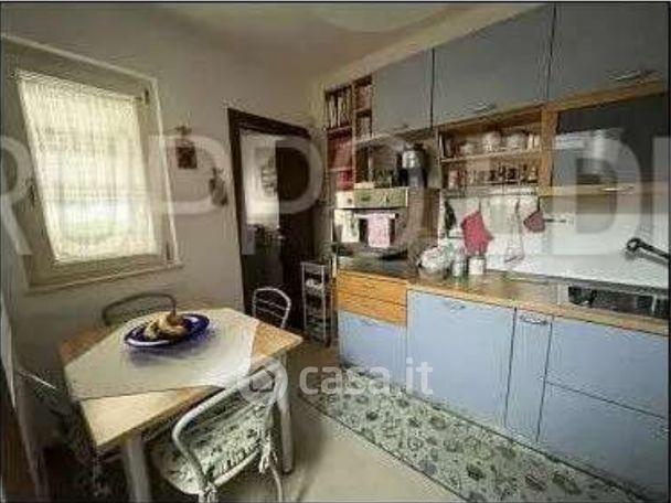 Villa in Via Lanzillotti — foto 15 di 33