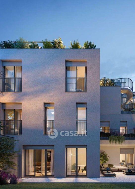 Villa in Via Stendhal — foto 3 di 29