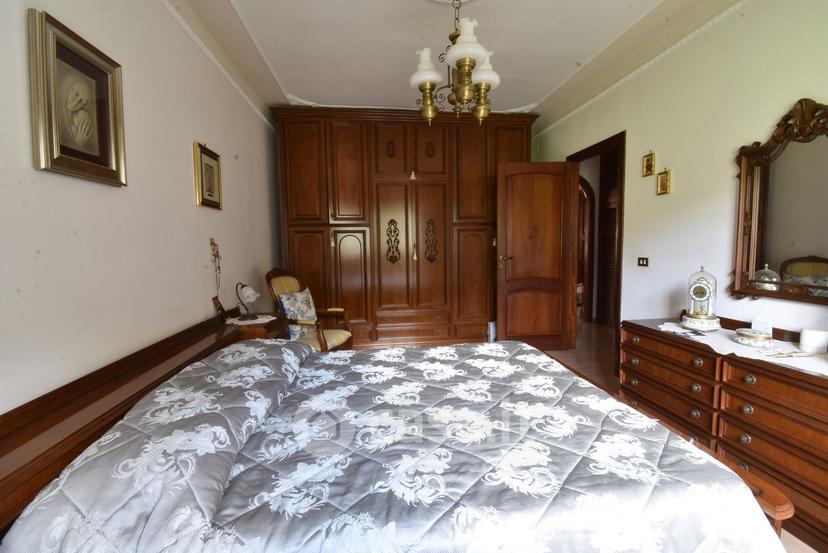 Appartamento in Via Monsignor Mario Ghiga — foto 4 di 19