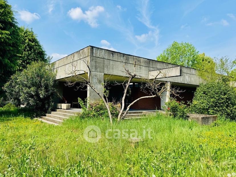 Villa in Via Giosuè Carducci 20 a — foto 172 di 182