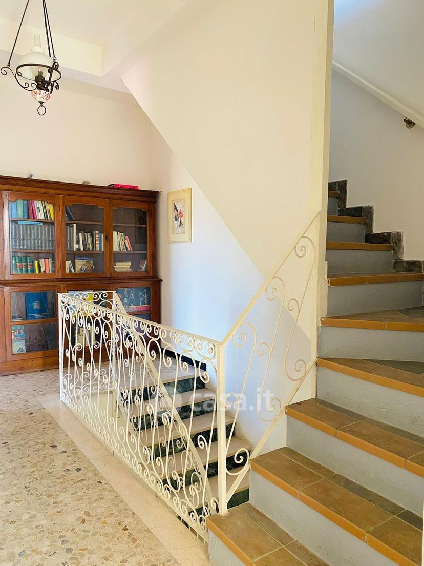 Villa in Via Fratelli Aristide E Alduino Castellini 8 — foto 6 di 49