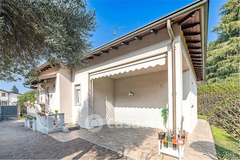 Villa in Via IV Novembre 16 — foto 20 di 23