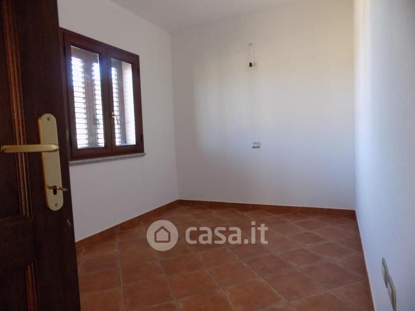 Trilocale in Via Lombardia — foto 18 di 19