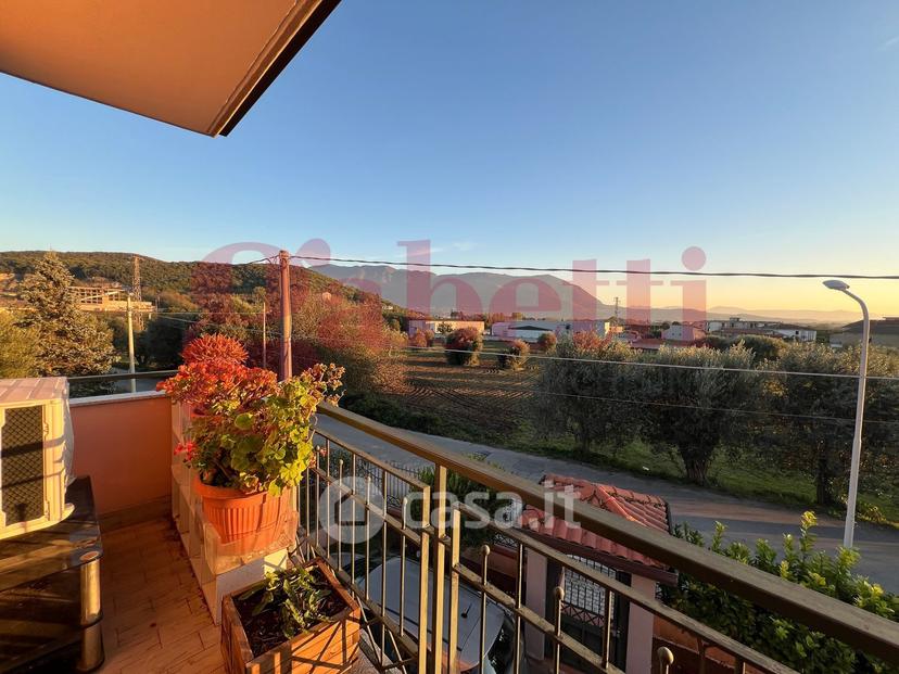 Villa in Via Vigne Vecchie — foto 4 di 49