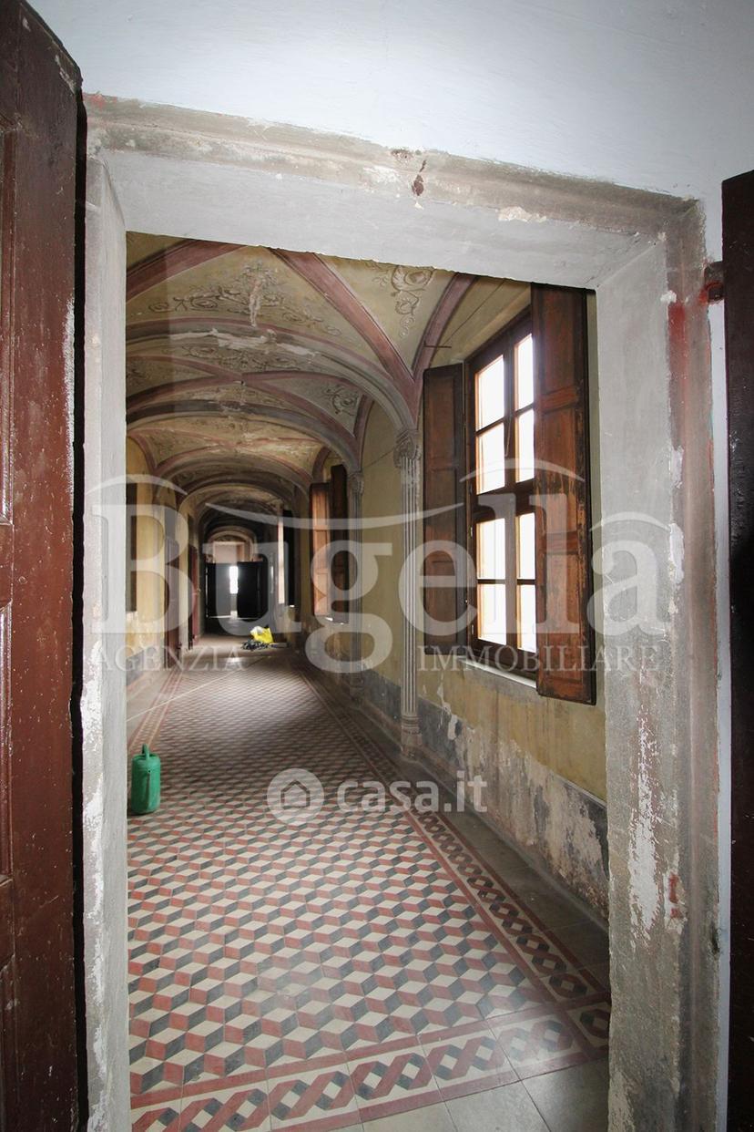 Appartamento in Piazza Castello 4 — foto 12 di 52