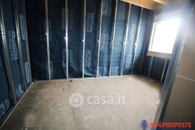 Villa in Via del Seprio — foto 18 di 24