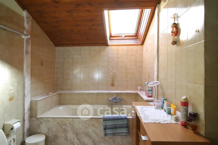 Villa in Viale Mottino 13 — foto 20 di 36