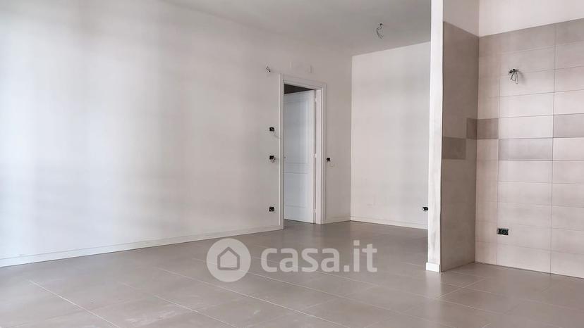 Bilocale in Via Martiri delle Foibe 25 — foto 22 di 25